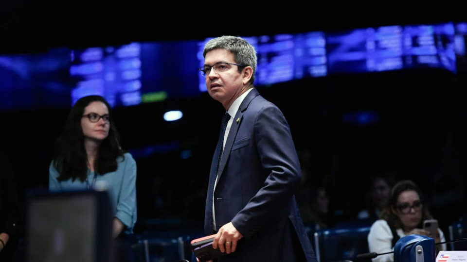 Comissão avalia isenção do IR para até dois salários mínimos