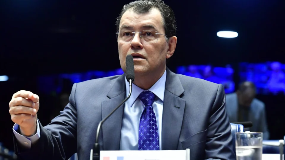 Eduardo Braga diz que o país ‘não está preparado’ para descriminalizar drogas