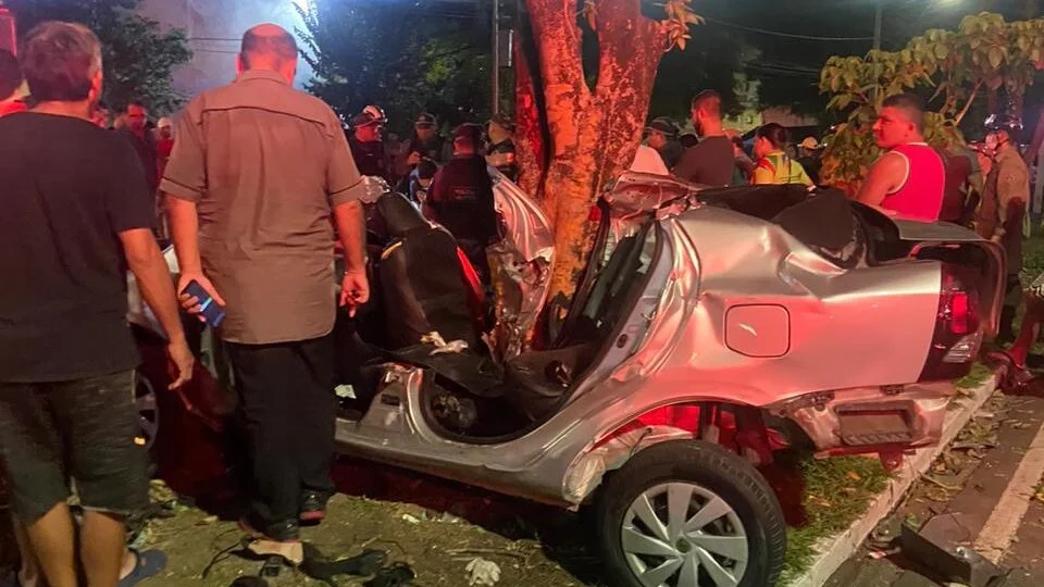 Duas mulheres morrem em acidente na madrugada deste domingo (7) em Manaus