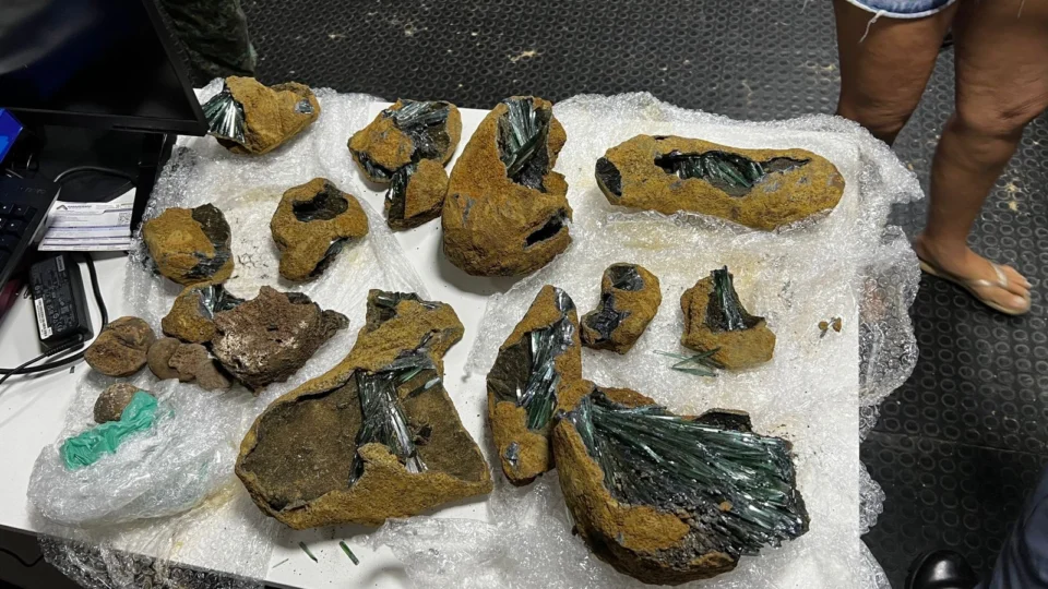 Pedras de Vivianita avaliadas em R$ 20 mil são apreendidas no AM