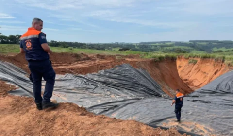 Cratera? Buraco que não para de crescer assusta moradores de São Paulo
