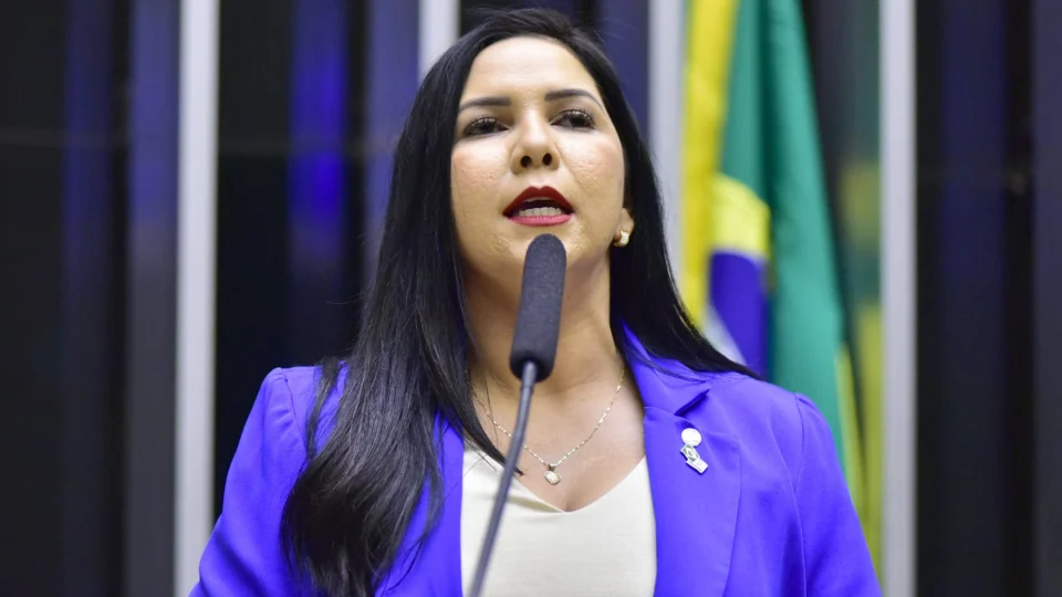 Maternidade atípica: Câmara aprova urgência para debater o tema