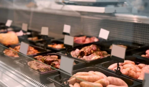 Homem é preso logo após gastar R$ 14 mil em açougue; veja motivo