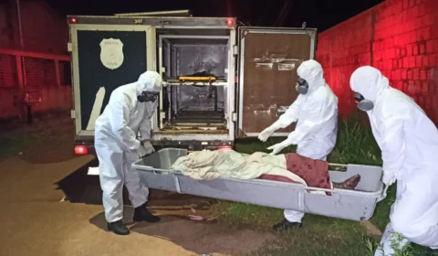 Mulher encontra vizinho morto na própria casa em Rio Branco