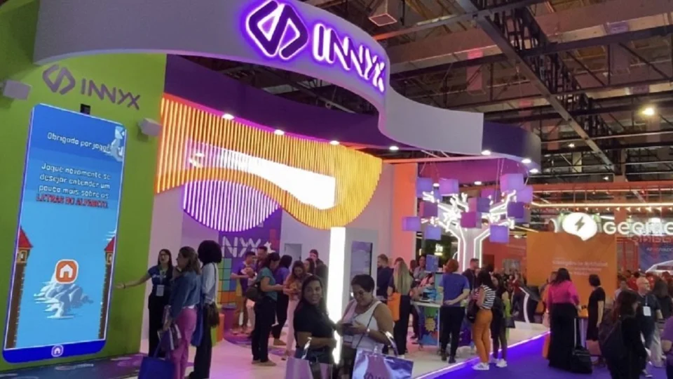 Bett Brasil 2024: Innyx Tecnologia apresenta jogo que ensina história brincando