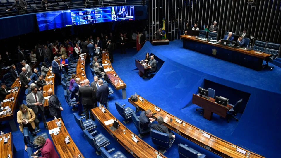 Senado discute PEC do Quinquênio nesta terça-feira (23)  