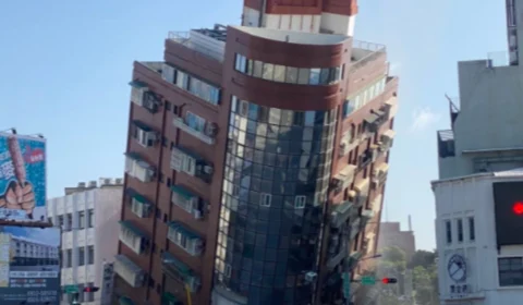 Vídeo impressionante mostra homem em piscina durante terremoto em Taiwan