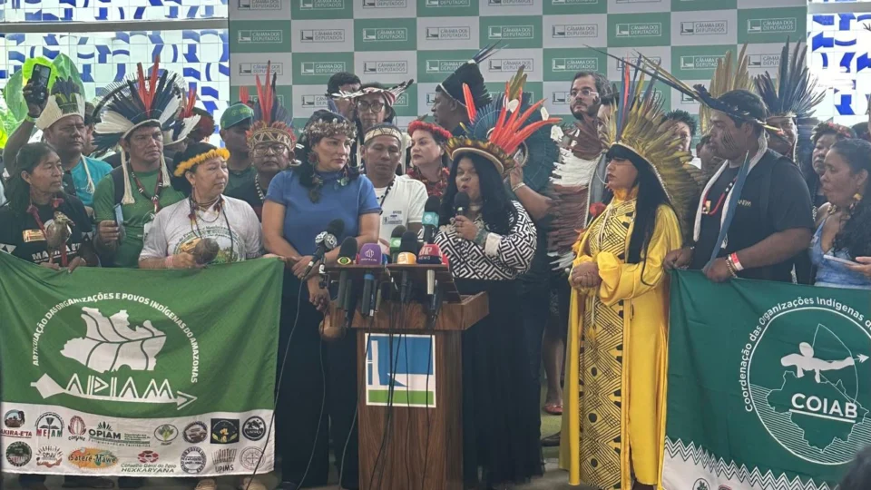 Guajajara fala da marcha indígena em Brasília e Marco Temporal