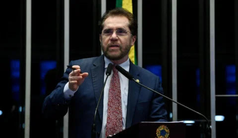 ‘Estão extinguindo toda uma etnia’, diz Plínio Valério sobre lei de cotas