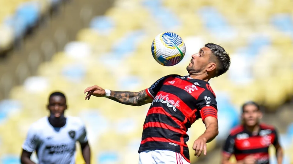 Flamengo: Arrascaeta e Pulgar viram dúvidas para a sequência