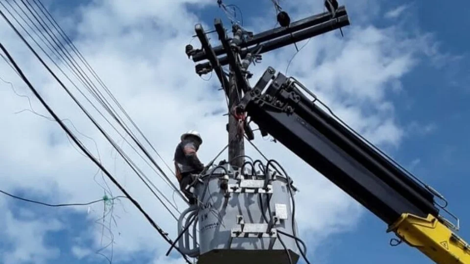 Sete bairros devem ficar sem energia em Manaus e interior neste domingo (21)