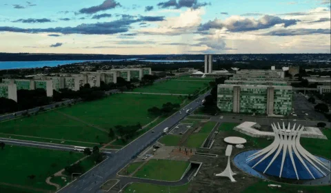 Brasília completa 64 anos neste domingo; conheça história da capital