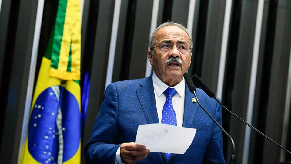 Senador Chico Rodrigues contesta fala de Macron sobre acordo