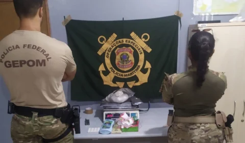 Vídeo mostra cocaína em frascos de shampoo a caminho de Manaus