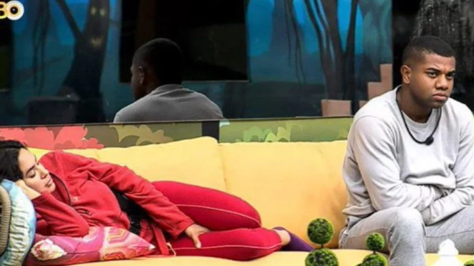 BBB 24: Davi pede para dormir com Isabelle “como irmãozinhos”