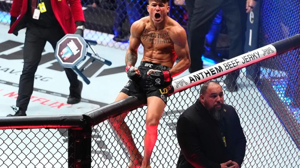 Saiba como foi a vitória do amazonense Diego Lopes no UFC 300