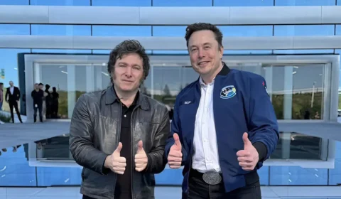 Milei oferece ajuda a Musk em conflito judicial da rede X no Brasil