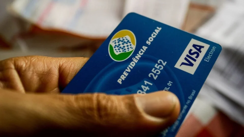 INSS paga 2ª parcela do 13º nesta segunda-feira; confira calendário