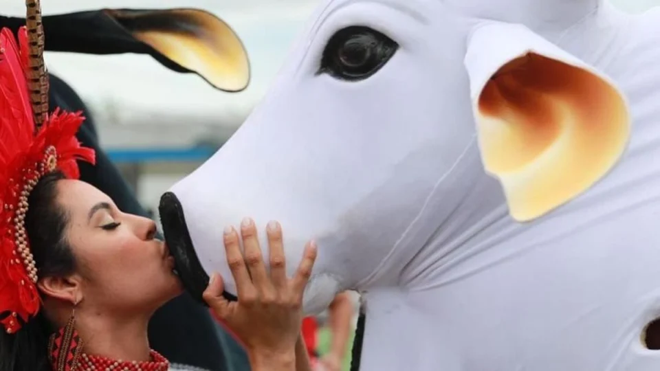 Festa recebe Isabelle Nogueira em Parintins