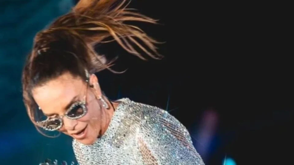 Turnê de Ivete Sangalo em Manaus vai reunir 100 fãs para show acústico