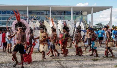Lula recebe lideranças indígenas no Palácio do Planalto