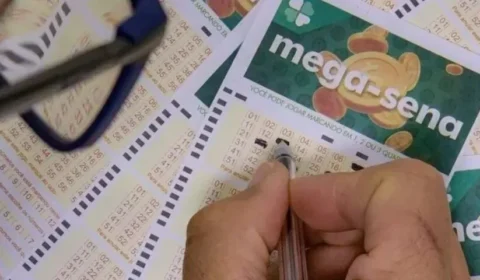 Mega-Sena acumula e vai a R$ 17,5 milhões; veja números