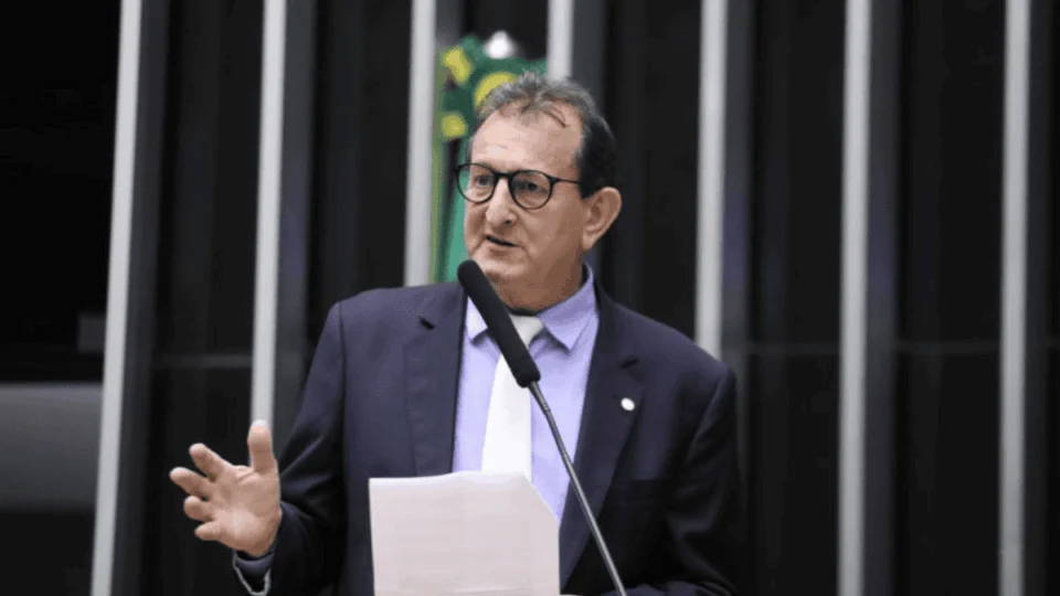 Projeto proíbe comércio de animal silvestre ou exótico como pet