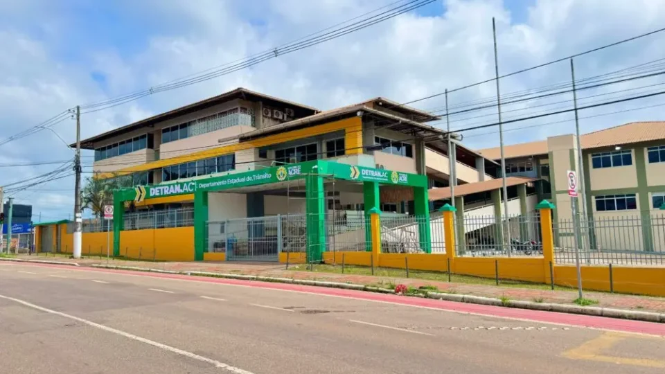 DETRAN-AC anuncia concurso com 91 vagas