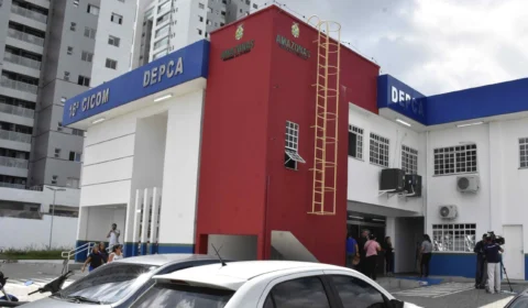 Pai e madrasta são indiciadas por torturar bebê de 1 ano em Manaus