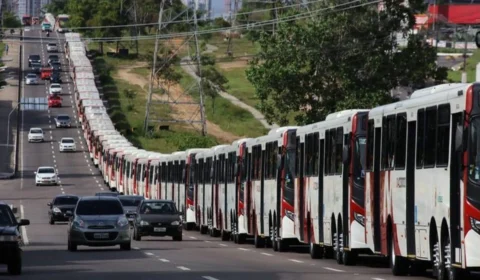 Tentativa de assalto a ônibus termina com final feliz em Manaus