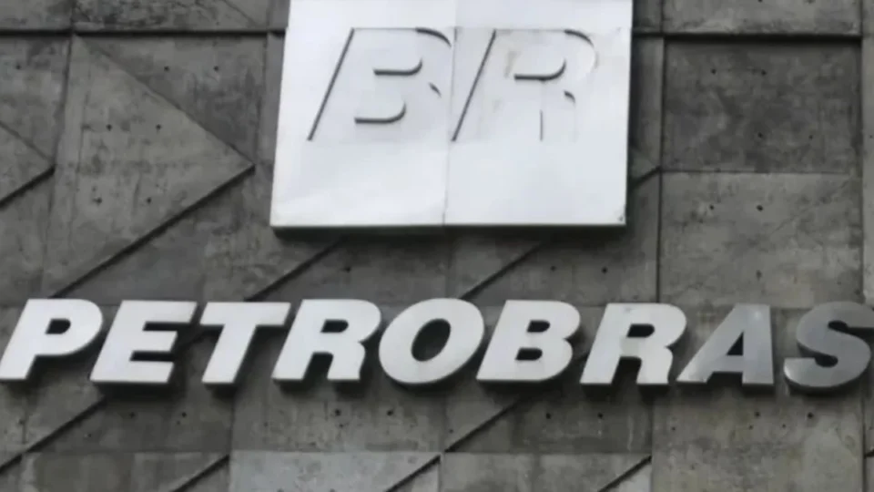 Quer ser jovem aprendiz da Petrobras em Manaus? Empresa oferta mais de mil vagas