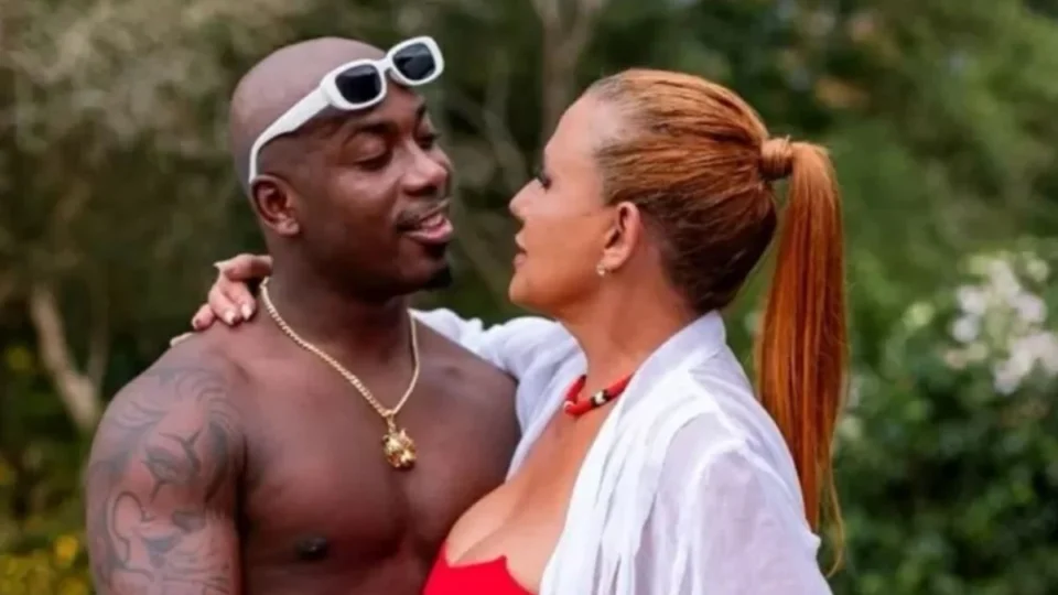 Rita Cadillac retorna ao pornô e anuncia vídeo com colega de Andressa Urach