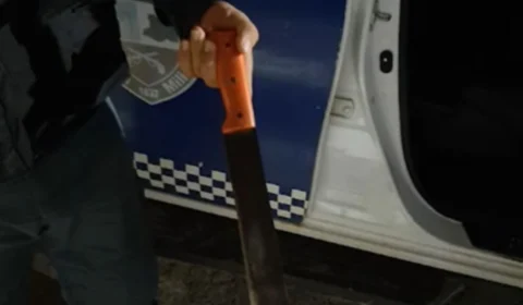 Menino revoltado tenta invadir escola para matar diretor no AM: “Acertar as contas”