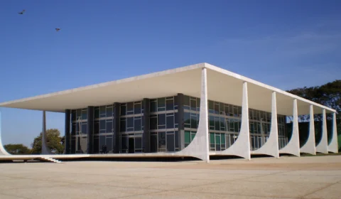 Réu pelo 8 de janeiro Klepter Rosa chora e justifica ofensa