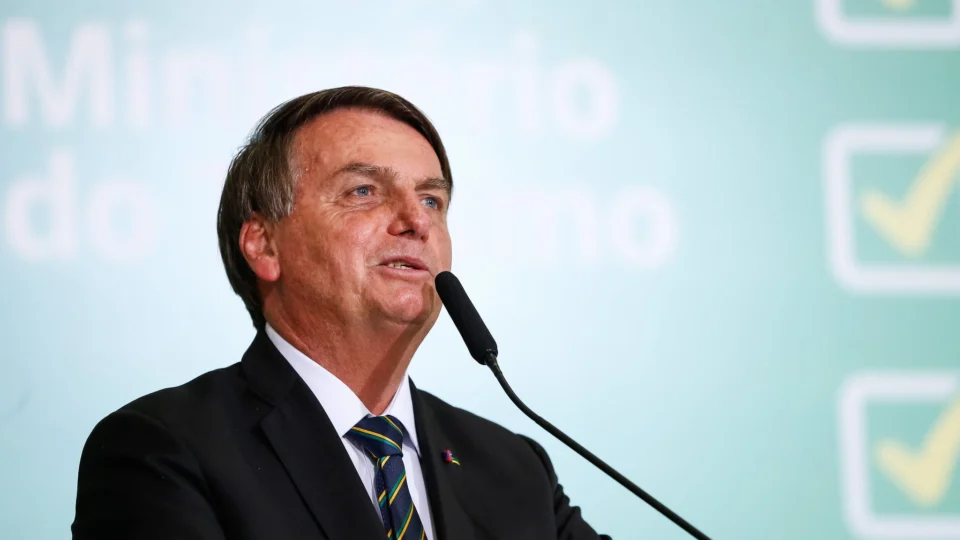 Será que ‘Bolsonaro taxou você’? internet viraliza hashtag