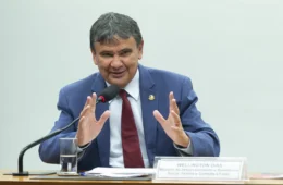 Wellington Dias participa da entrega de alimentos para famílias no RS