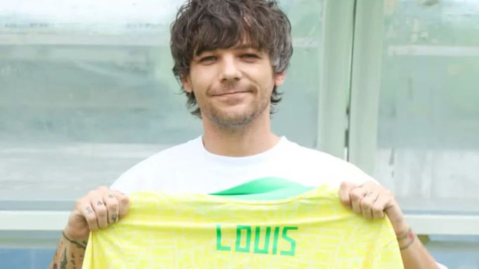 Louis Tomlinson, ex-One Direction, faz doação generosa ao Rio Grande do Sul