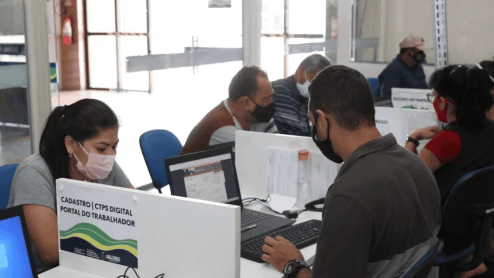 Sines ofertam mais de 780 vagas nesta quarta-feira em Manaus