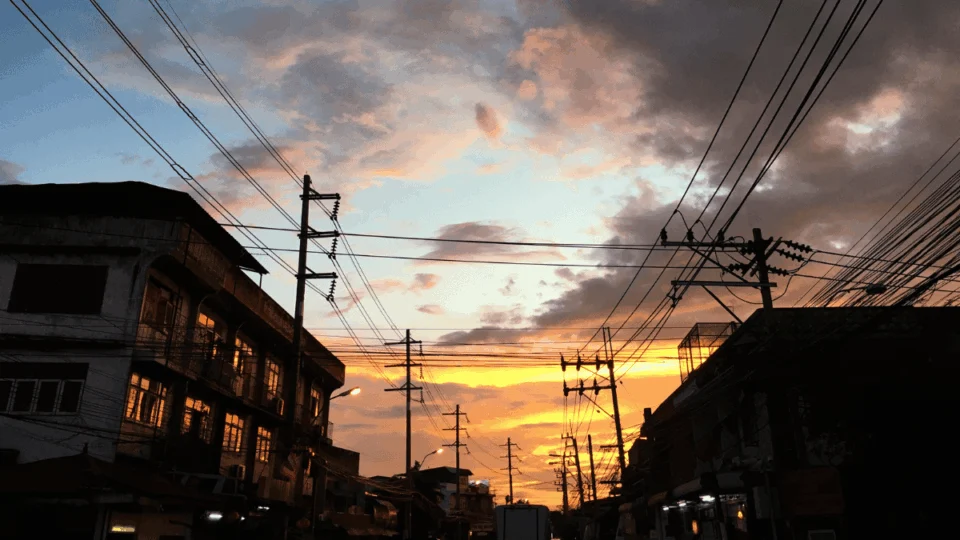 Confira os bairros que devem ficar sem energia nesta sexta (17)