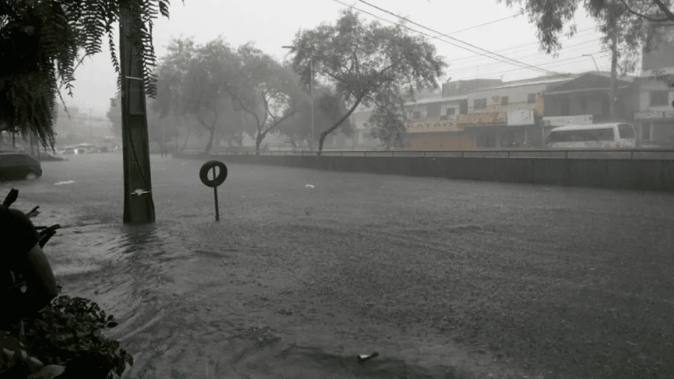 Após desabamentos e inundações, Manaus tem previsão para mais chuvas nesta segunda (6)