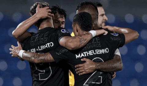 Corinthians x Argentino Jrs: onde assistir e escalações do jogo desta terça (14)