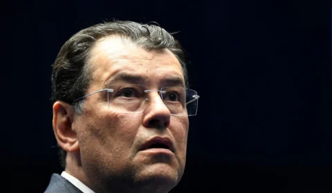 ‘Manaus perdeu hoje um jovem promissor’, lamenta Eduardo Braga