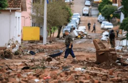 Mais de 40 mil pessoas devem deixar cidade do Rio Grande do Sul