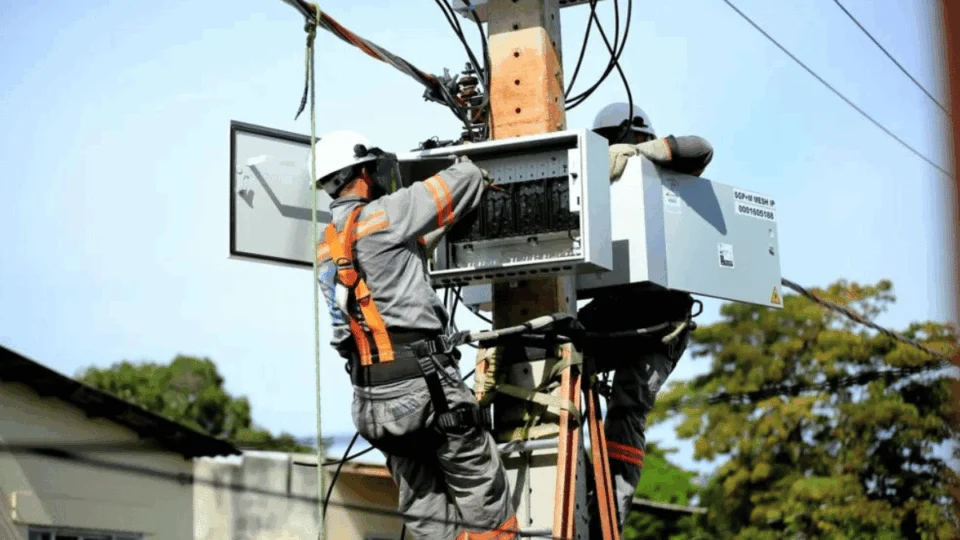 Confira quais bairros de Manaus e do interior do AM devem ficar sem energia