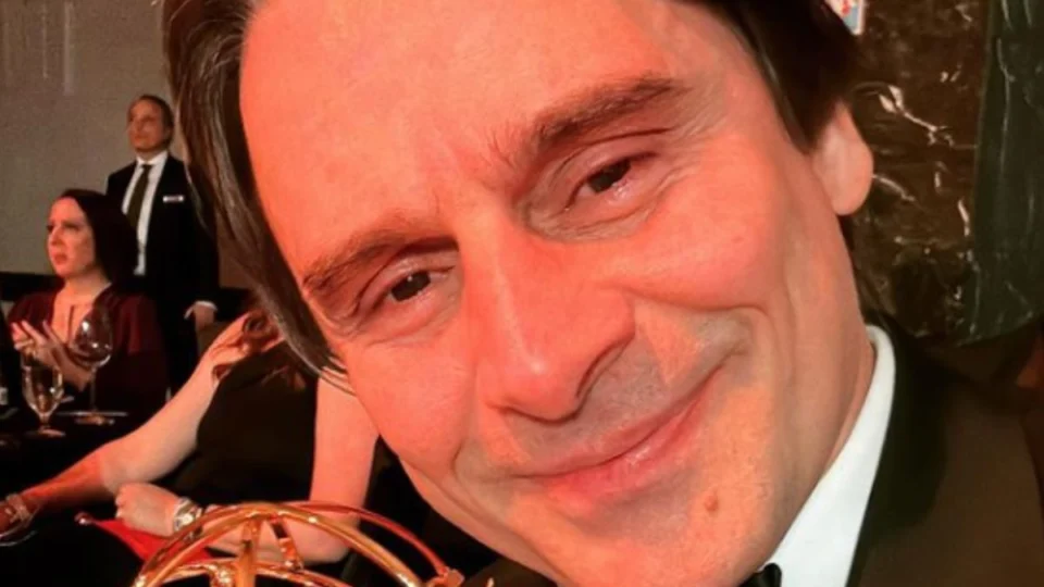 Filho de ator global surpreende com tamanho em foto; veja imagem