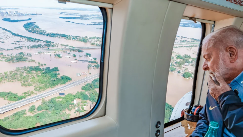 Ajuda ou atrapalha? Saiba quanto Lula já mandou para o Rio Grande do Sul