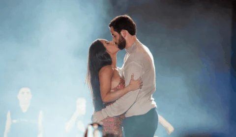 Mabelle vive: Isabelle Nogueira e Matteus se beijam no palco de Joelma em Manaus