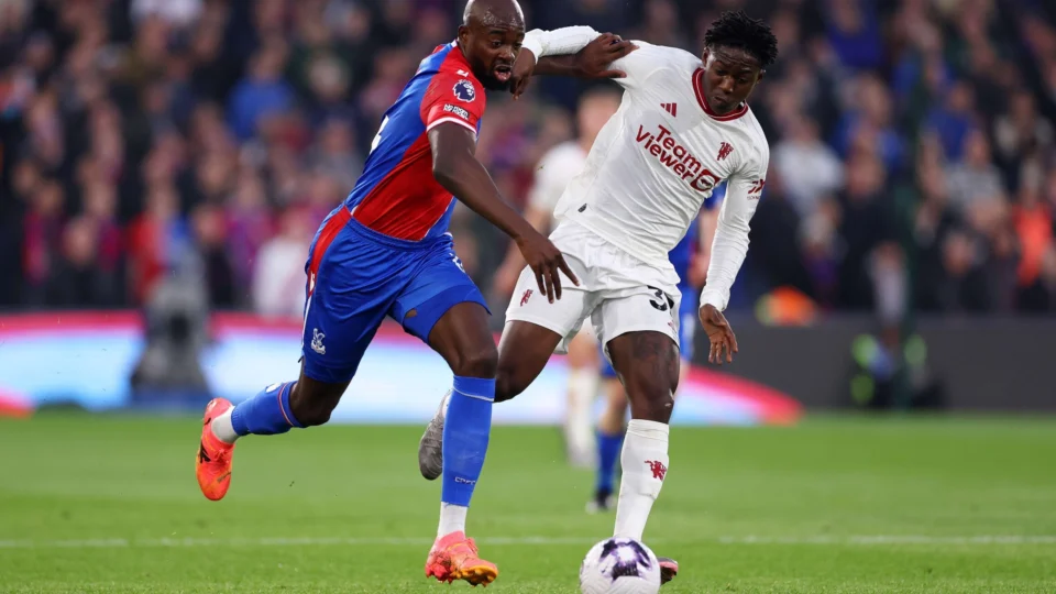 Manchester United é goleado e está fora da próxima Champions League