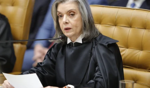 Ministra Cármen Lúcia acata pedido de vista do ministro Mendonça