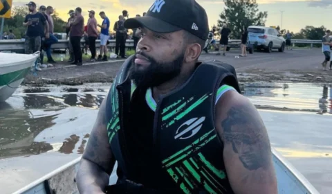 Nego Di, ex-BBB, faz doação milionária para o RS e se emociona em vídeo